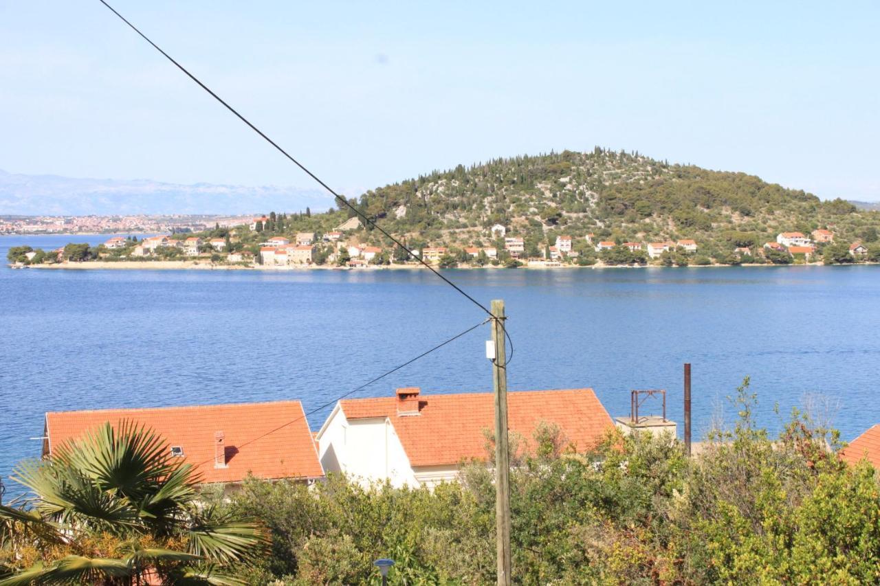 Apartments By The Sea Kali, Ugljan - 8202 Dış mekan fotoğraf